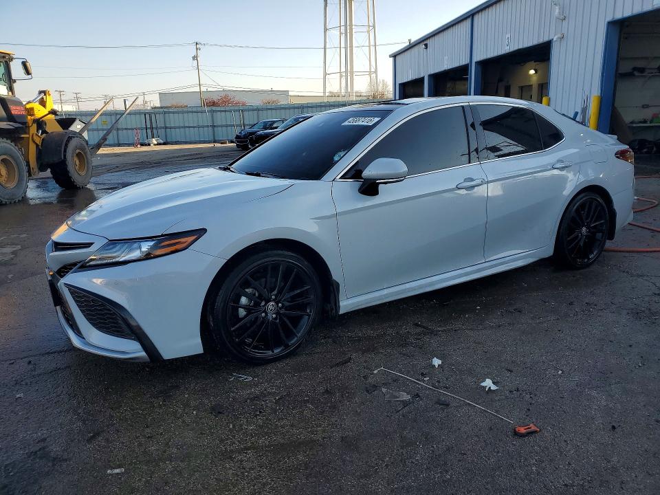 45887416 :رقم المزاد ، 4T1KZ1AK9RU103164 vin ، 2024 Toyota Camry مزاد بيع