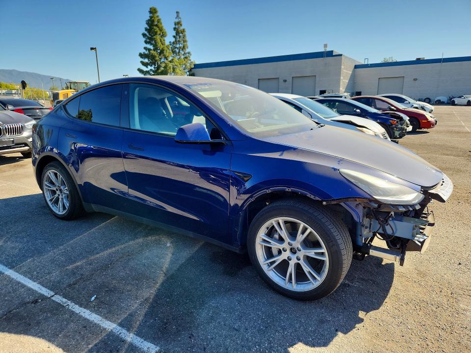 41618616 :رقم المزاد ، 7SAYGDEE3NF345884 vin ، 2022 Tesla Model Y مزاد بيع