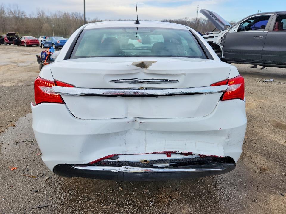 Продажа на аукционе авто 2013 Chrysler 200, vin: 1C3CCBBB7DN611669, номер лота: 46758246