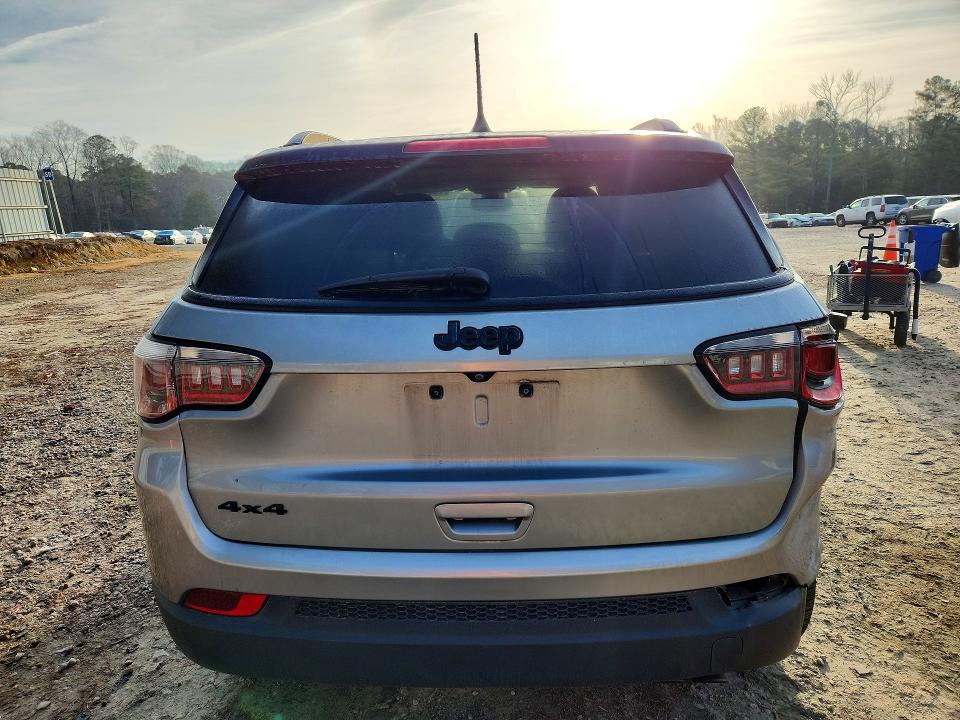 2019 Jeep Compass მანქანა იყიდება აუქციონზე, vin: 3C4NJDBB6KT826835, აუქციონის ნომერი: 79498805