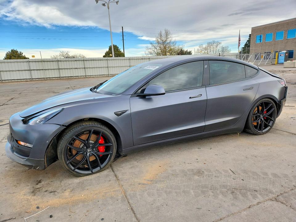 Продажа на аукционе авто 2021 Tesla Model 3, vin: 5YJ3E1EC4MF990956, номер лота: 45529106