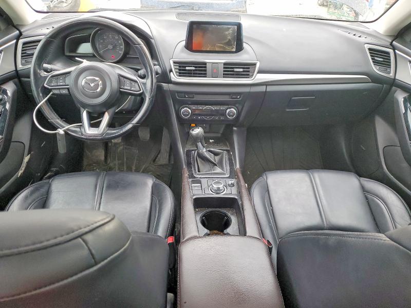 47717856 :رقم المزاد ، 3MZBN1V36JM168143 vin ، 2018 Mazda 3 مزاد بيع
