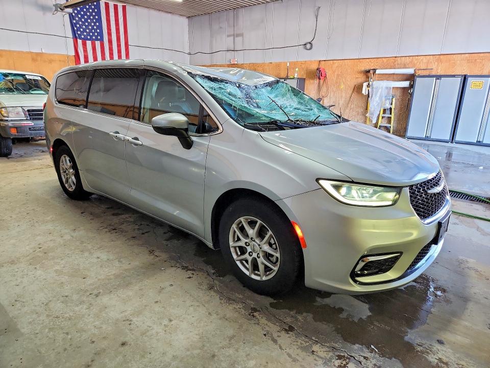 Auction sale of the 2023 Chrysler Pacifica, vin: 2C4RC1BG3PR559797, lot number: 47085036