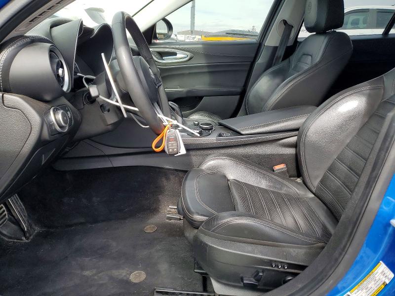 42017016 :رقم المزاد ، ZARFAEEN9J7589847 vin ، 2018 Alfa Romeo Giulia مزاد بيع