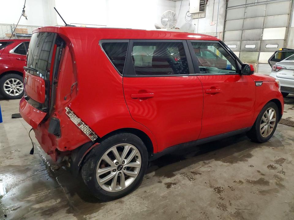 Продаж на аукціоні авто 2017 Kia Soul, vin: KNDJP3A5XH7497282, номер лоту: 79517565