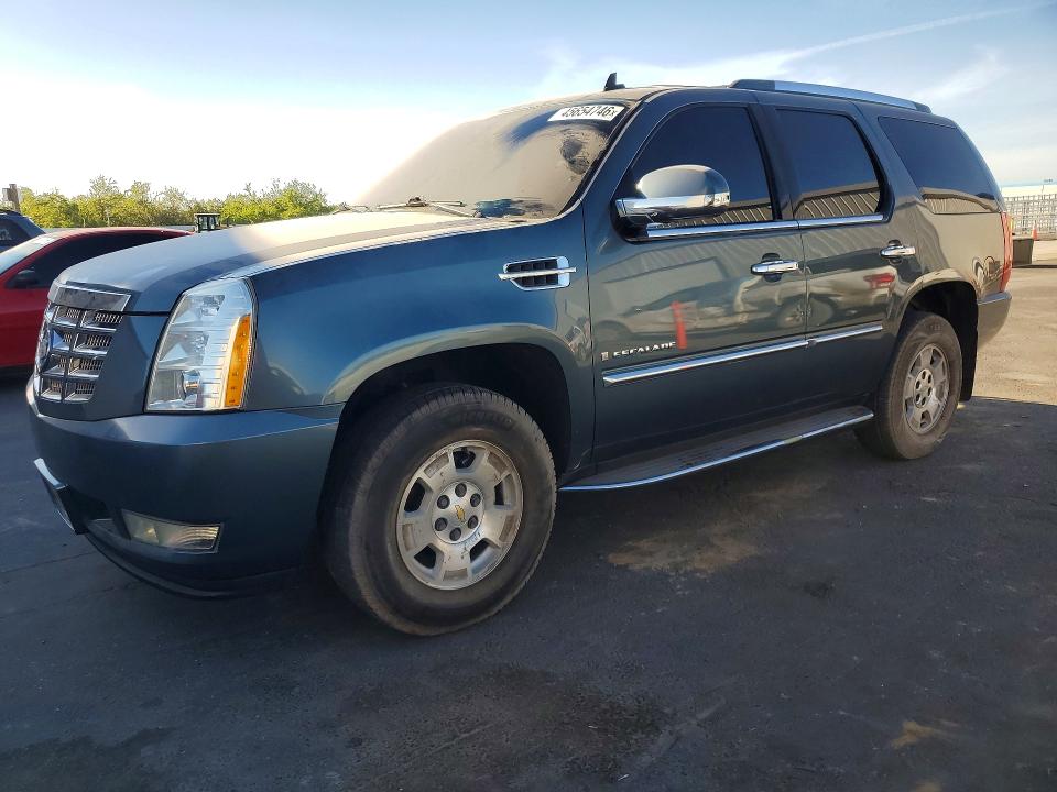 45654746 :رقم المزاد ، 1GYEC63848R204836 vin ، 2008 Cadillac Escalade مزاد بيع