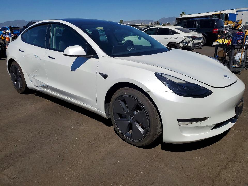 41624656 :رقم المزاد ، 5YJ3E1EA2MF870975 vin ، 2021 Tesla Model 3 مزاد بيع