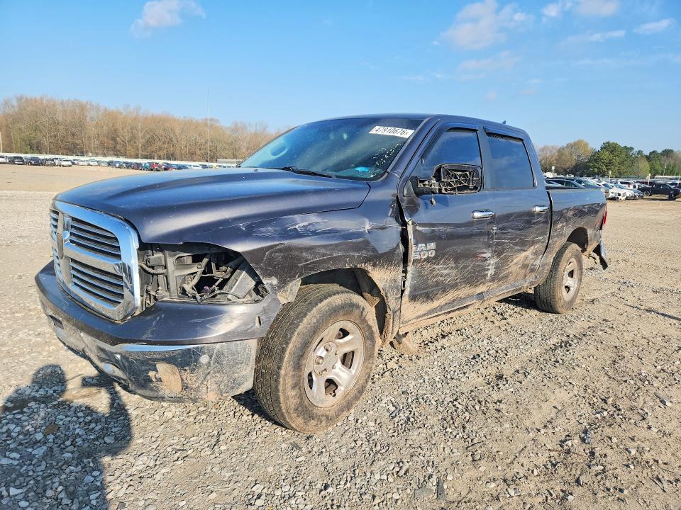 47910676 :رقم المزاد ، 1C6RR6LG3JS105735 vin ، 2018 Ram 1500 مزاد بيع
