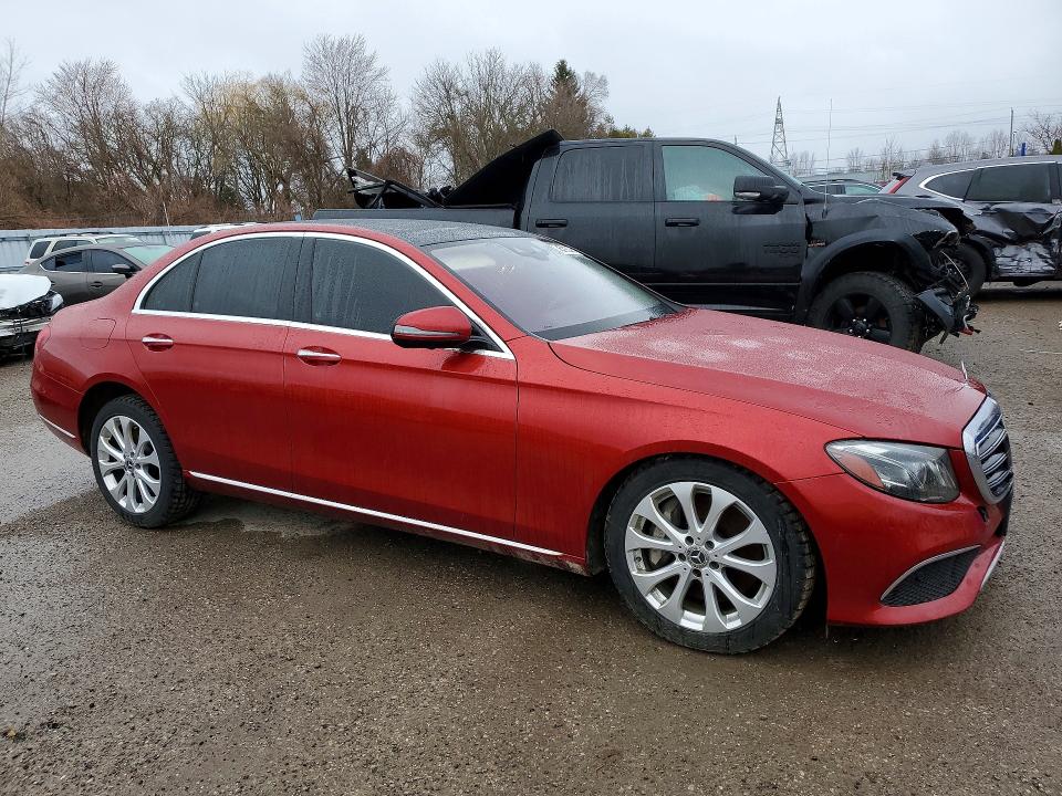 45792636 :رقم المزاد ، WDDZF6GB4JA353567 vin ، 2018 Mercedes-benz E مزاد بيع