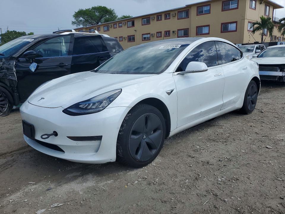 2020 Tesla Model 3 მანქანა იყიდება აუქციონზე, vin: 5YJ3E1EA4LF615677, აუქციონის ნომერი: 46028936