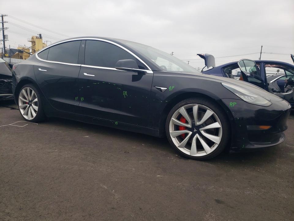 Продаж на аукціоні авто 2018 Tesla Model 3, vin: 5YJ3E1EB0JF187659, номер лоту: 45503456