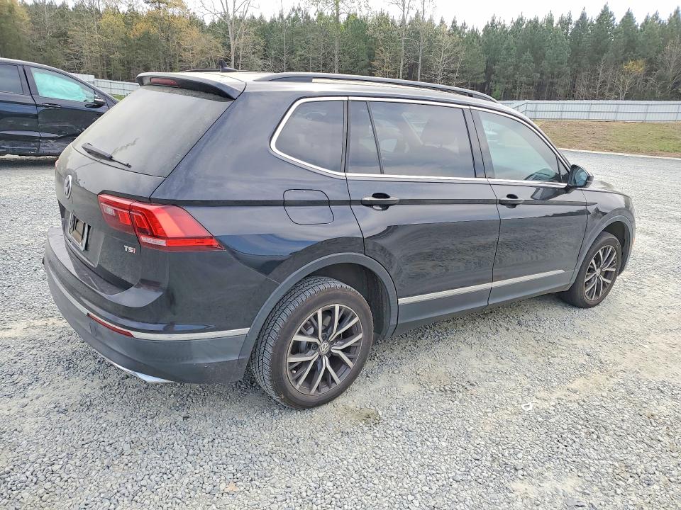 Продажа на аукционе авто 2018 Volkswagen Tiguan, vin: 3VV3B7AX5JM220357, номер лота: 45669996