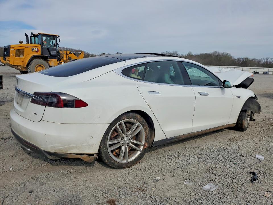 Продажа на аукционе авто 2016 Tesla Model S, vin: 5YJSA1E16GF134035, номер лота: 42020756