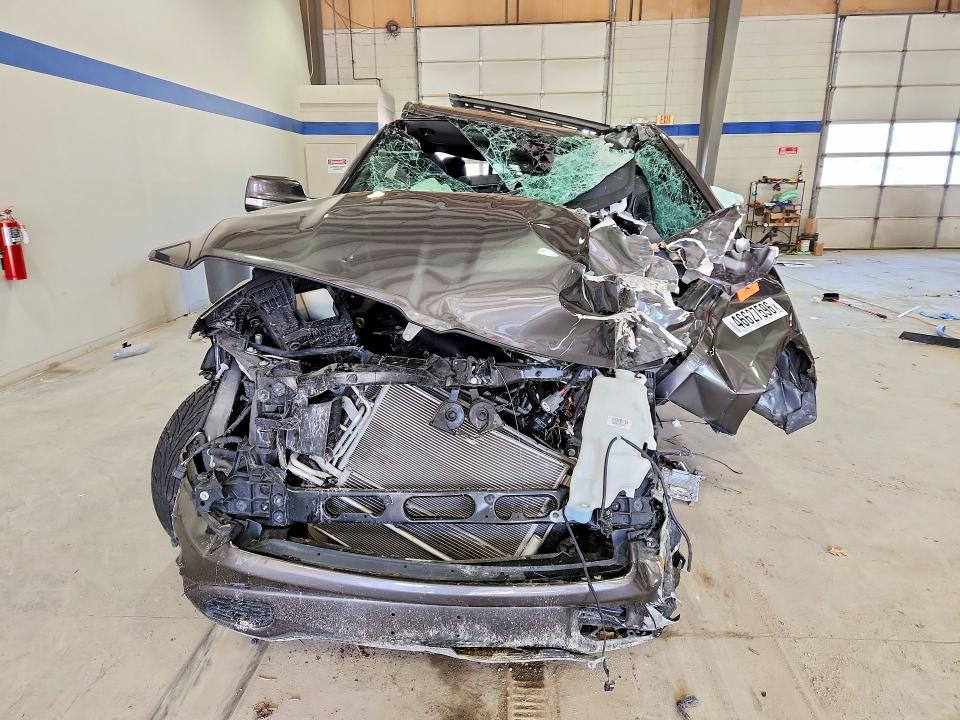 Продажа на аукционе авто 2022 Ram 1500, vin: 1C6RRFFGXNN423982, номер лота: 46627596