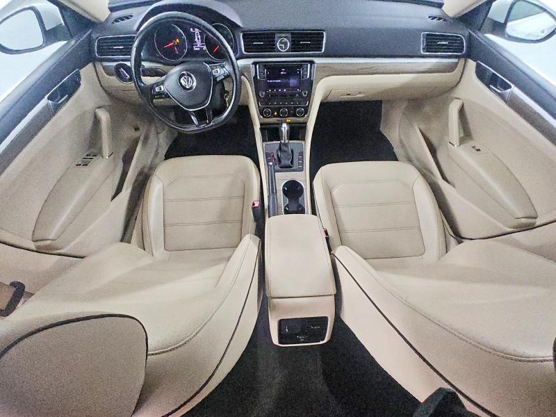Продажа на аукционе авто 2016 Volkswagen Passat, vin: 1VWBT7A38GC010945, номер лота: 79306645