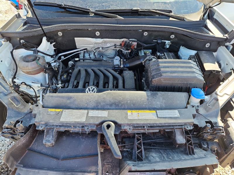 46033196 :رقم المزاد ، 1V2SE2CA7MC233578 vin ، 2021 Volkswagen Atlas Cross Sport مزاد بيع