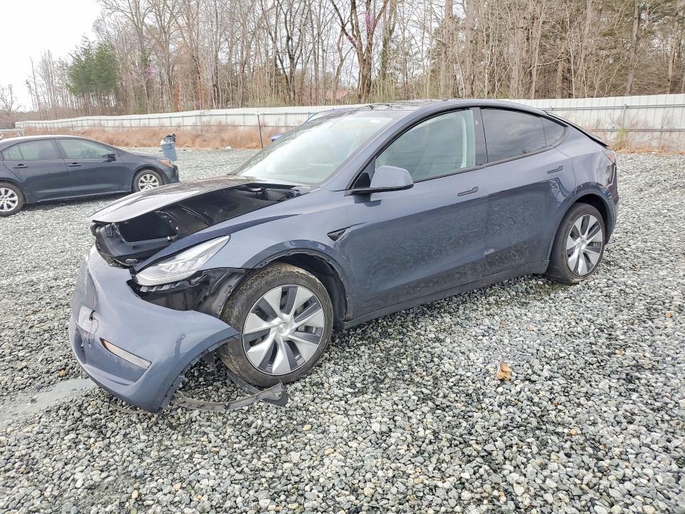 Auction sale of the 2023 Tesla Model Y, vin: 7SAYGDEE8PA139315, lot number: 46355626
