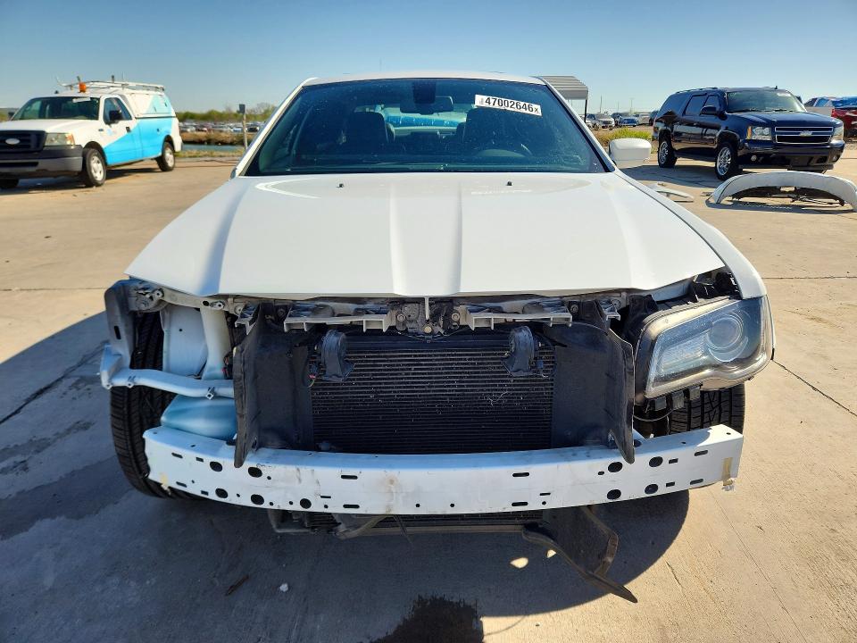 Продажа на аукционе авто 2018 Chrysler 300, vin: 2C3CCABG4JH216469, номер лота: 47002646