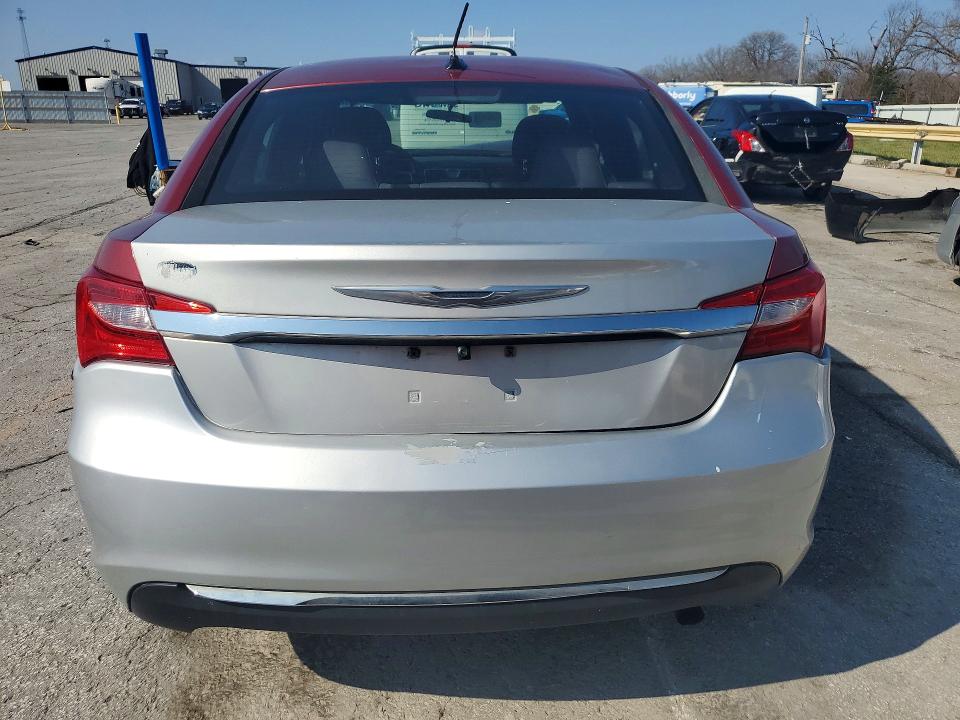 Продажа на аукционе авто 2013 Chrysler 200, vin: 1C3CCBBBXDN732468, номер лота: 41948986