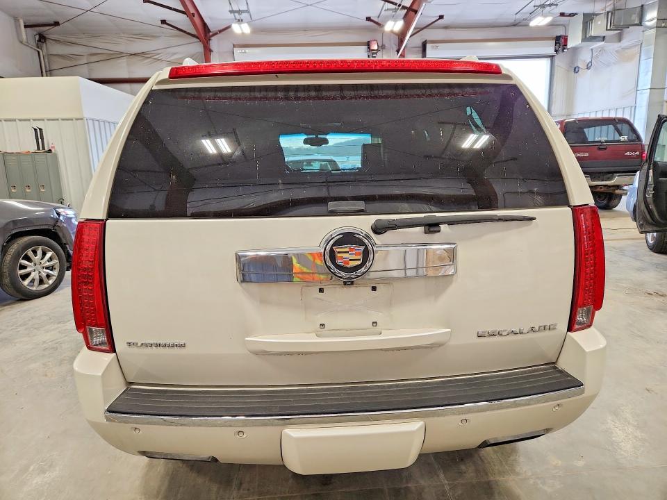 2014 Cadillac Escalade მანქანა იყიდება აუქციონზე, vin: 1GYS4DEF7ER218550, აუქციონის ნომერი: 47518496