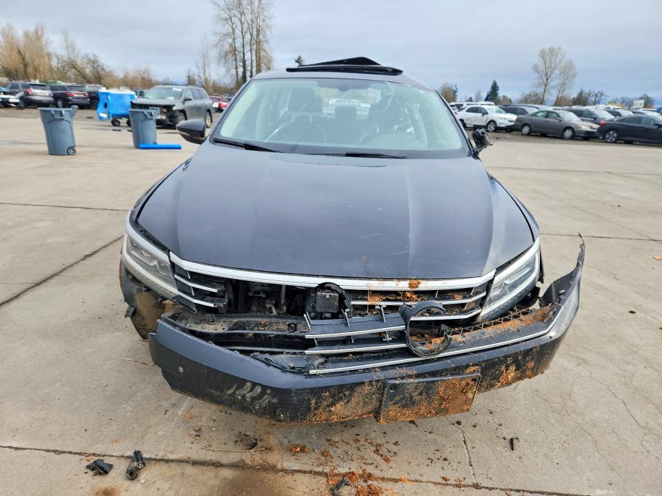 Продаж на аукціоні авто 2018 Volkswagen Passat, vin: 1VWBA7A35JC010320, номер лоту: 45984006