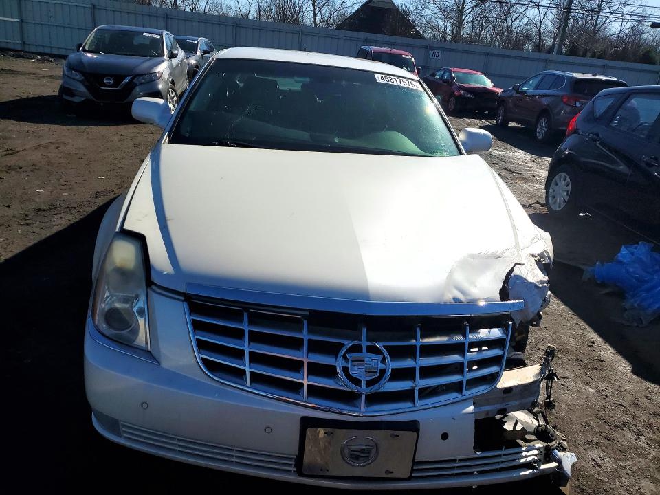 46817576 :رقم المزاد ، 1G6KD57Y68U206260 vin ، 2008 Cadillac Dts مزاد بيع
