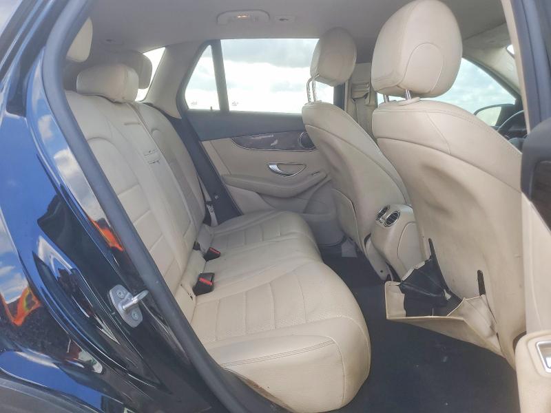 47237046 :رقم المزاد ، WDC0G4JBXGF111367 vin ، 2016 Mercedes-benz Glc مزاد بيع