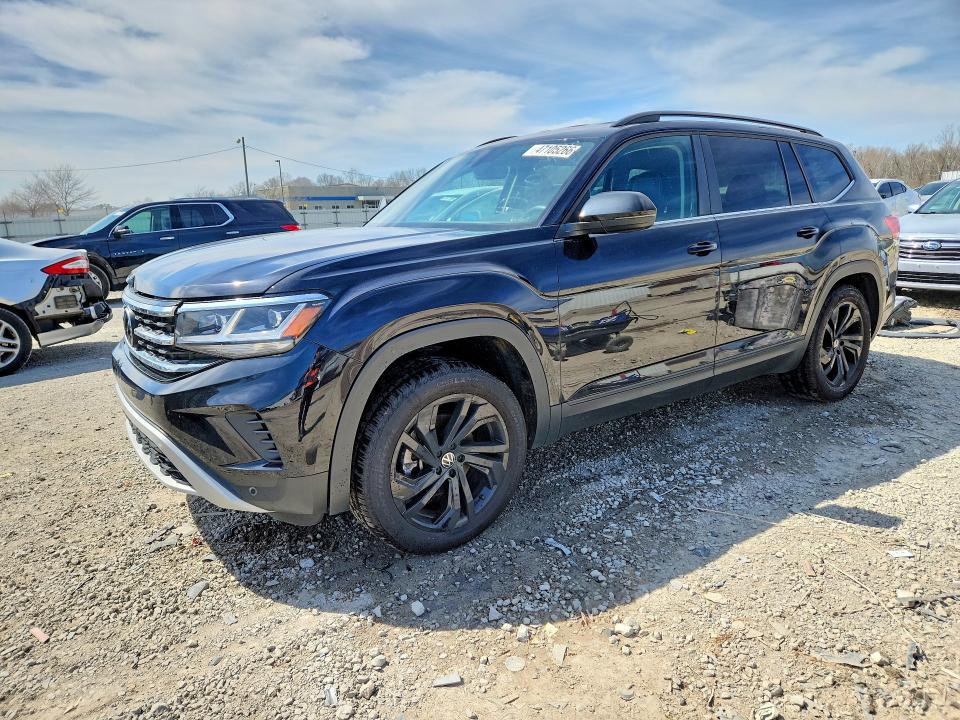 Продажа на аукционе авто 2022 Volkswagen Atlas, vin: 1V2HR2CA2NC562141, номер лота: 47105266