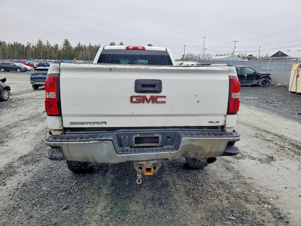 45744616 :رقم المزاد ، 1GT12YEG5FF660298 vin ، 2015 Gmc Sierra مزاد بيع