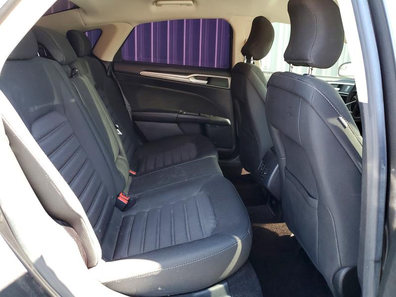 41737646 :رقم المزاد ، 3FA6P0HD4HR255622 vin ، 2017 Ford Fusion مزاد بيع