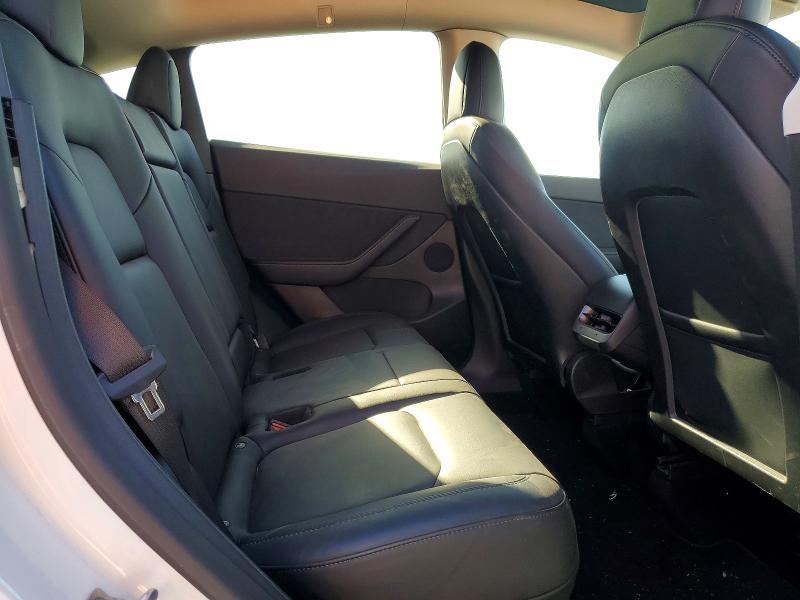 46548926 :رقم المزاد ، 7SAYGDEE8NF435497 vin ، 2022 Tesla Model Y مزاد بيع