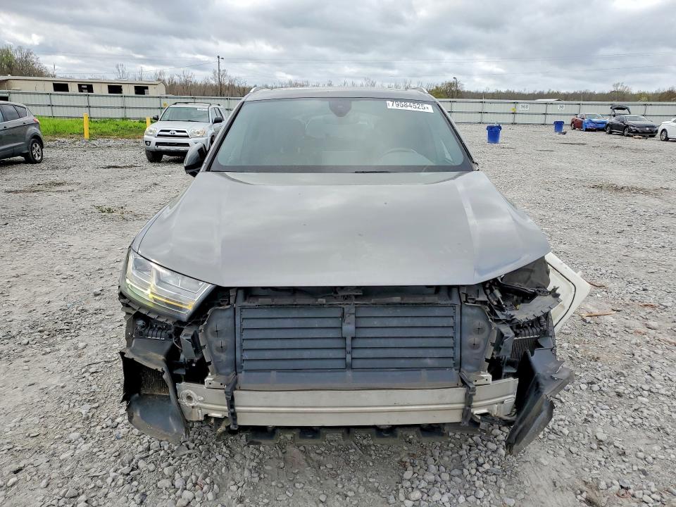 Продажа на аукционе авто 2017 Audi Q7, vin: WA1LAAF74HD038432, номер лота: 79584525