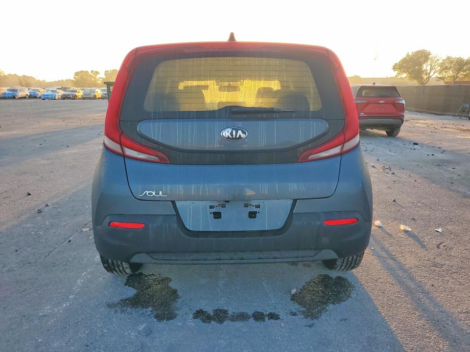 2020 Kia Soul მანქანა იყიდება აუქციონზე, vin: KNDJ23AU8L7010613, აუქციონის ნომერი: 47160016