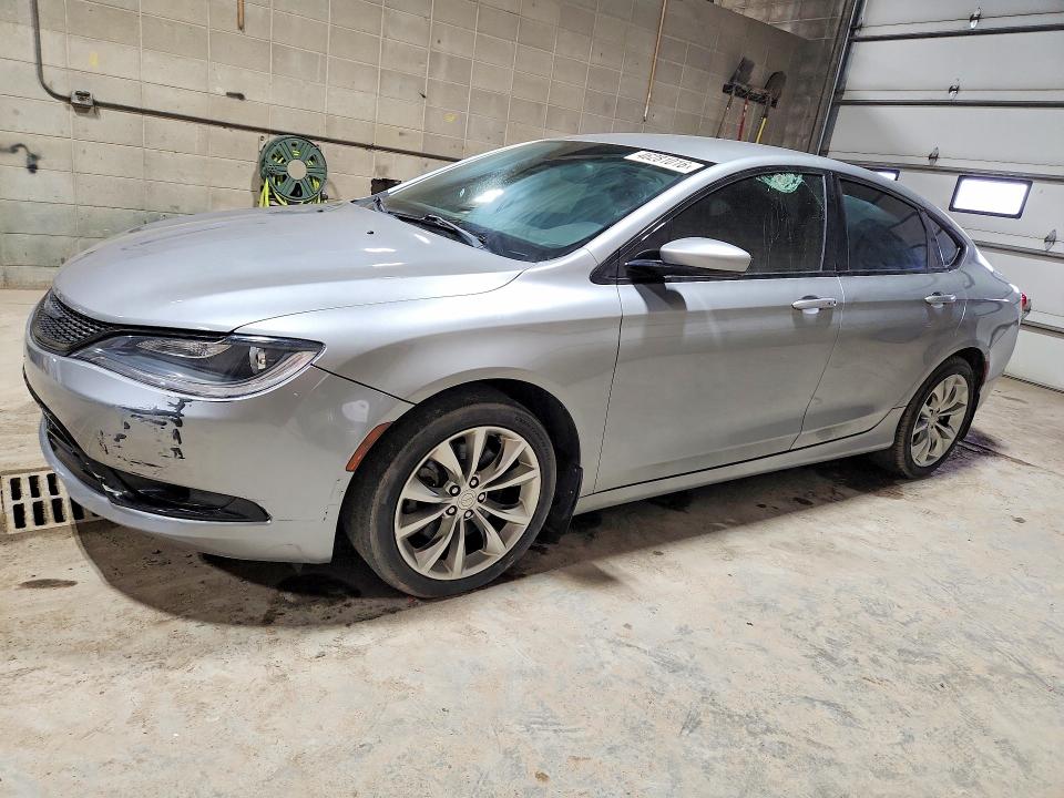 46281016 :رقم المزاد ، 1C3CCCBG7FN505808 vin ، 2015 Chrysler 200 مزاد بيع