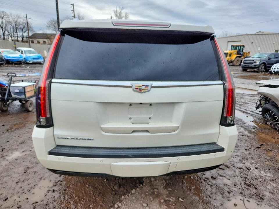 Продажа на аукционе авто 2015 Cadillac Escalade, vin: 1GYS4TKJ5FR705556, номер лота: 46776076