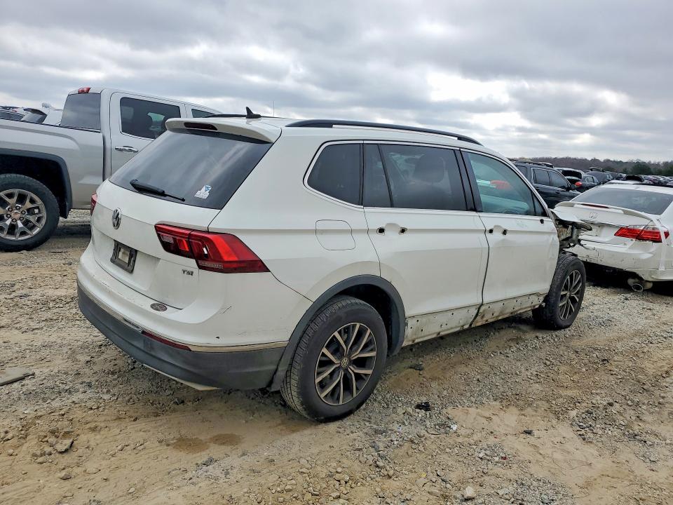 79519145 :رقم المزاد ، 3VV3B7AX3JM020819 vin ، 2018 Volkswagen Tiguan مزاد بيع