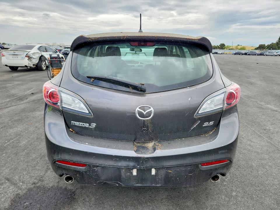 48003886 :رقم المزاد ، JM1BL1K67B1428247 vin ، 2011 Mazda 3 مزاد بيع