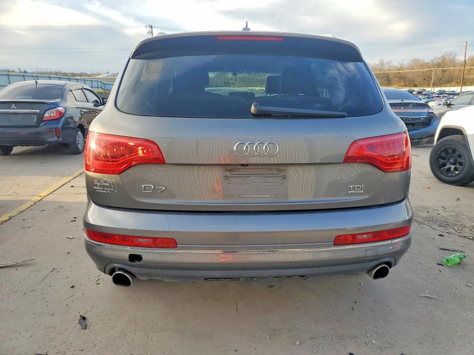 Продаж на аукціоні авто 2015 Audi Q7, vin: WA1LMAFE2FD021101, номер лоту: 42022396