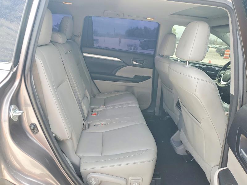 Продажа на аукционе авто 2016 Toyota Highlander, vin: 5TDJKRFH8GS266440, номер лота: 79493795