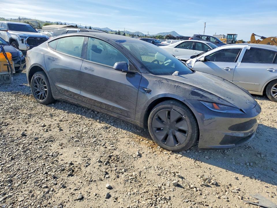 Продаж на аукціоні авто 2025 Tesla 3, vin: 5YJ3E1EA2SF914518, номер лоту: 45814526
