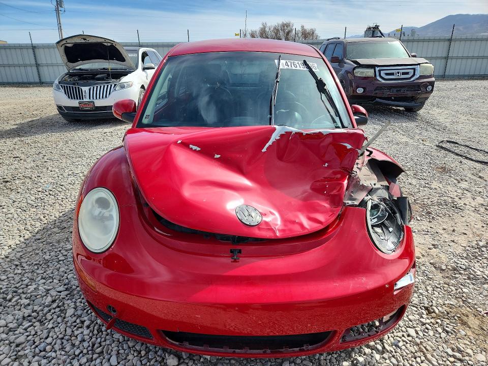 47619596 :رقم المزاد ، 3VWPW31C39M501995 vin ، 2009 Volkswagen New Beetle مزاد بيع