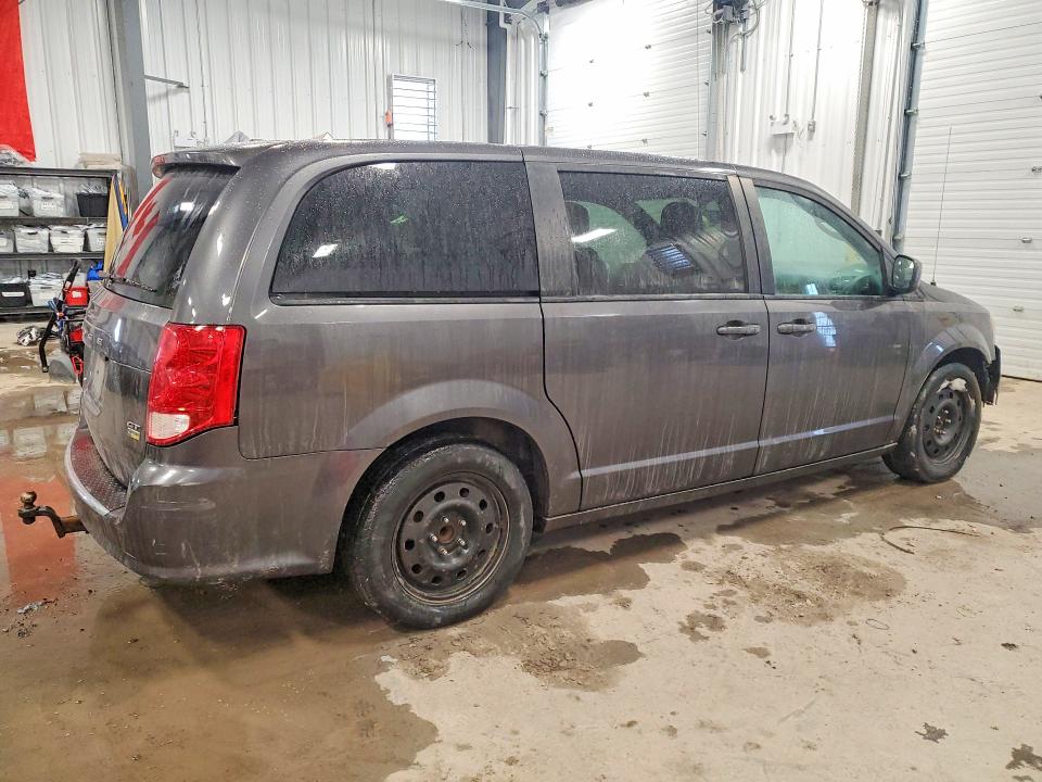 46101446 :رقم المزاد ، 2C4RDGEG3JR216507 vin ، 2018 Dodge Grand Caravan مزاد بيع
