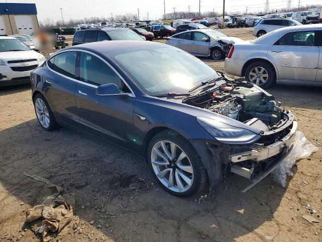 47703436 :رقم المزاد ، 5YJ3E1EB3JF054815 vin ، 2018 Tesla Model 3 مزاد بيع