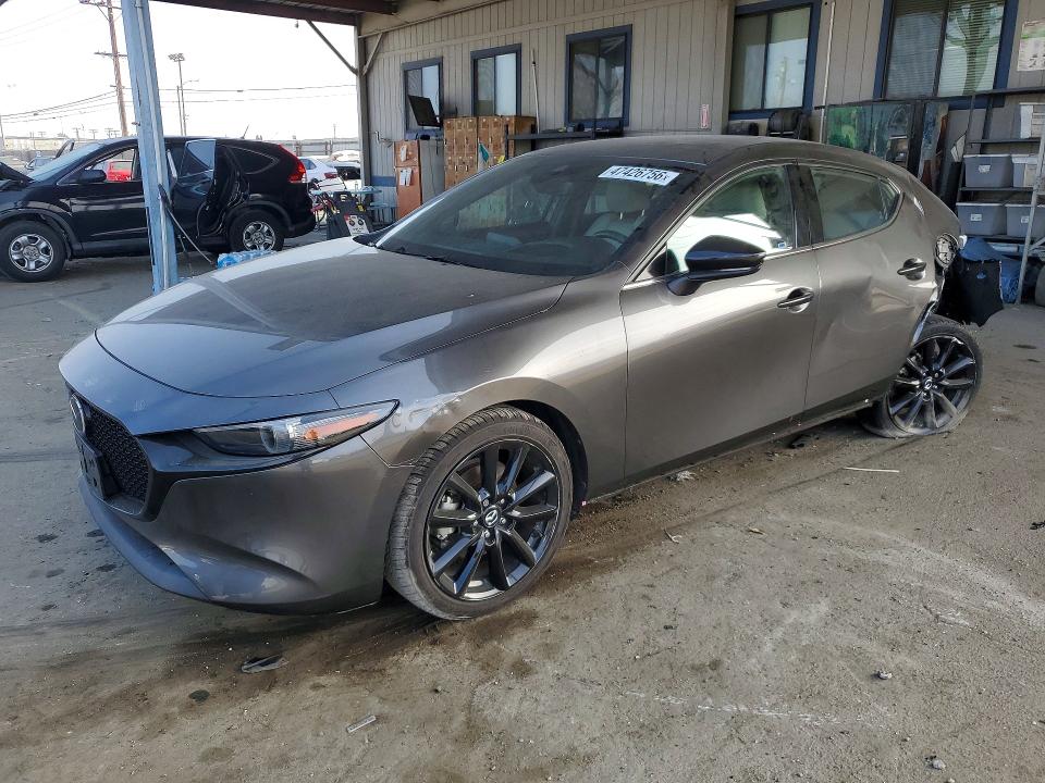 Продажа на аукционе авто 2022 Mazda 3, vin: JM1BPBJY7N1516667, номер лота: 47426756