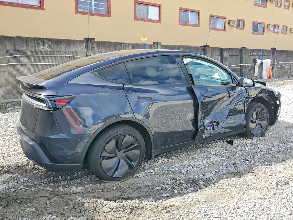 2026 Tesla Model Y მანქანა იყიდება აუქციონზე, vin: 7SAYGDED5TF387297, აუქციონის ნომერი: 79687275