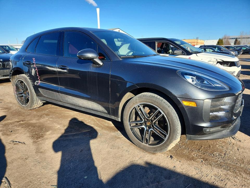 47403386 :رقم المزاد ، WP1AA2A58MLB07095 vin ، 2021 Porsche Macan مزاد بيع