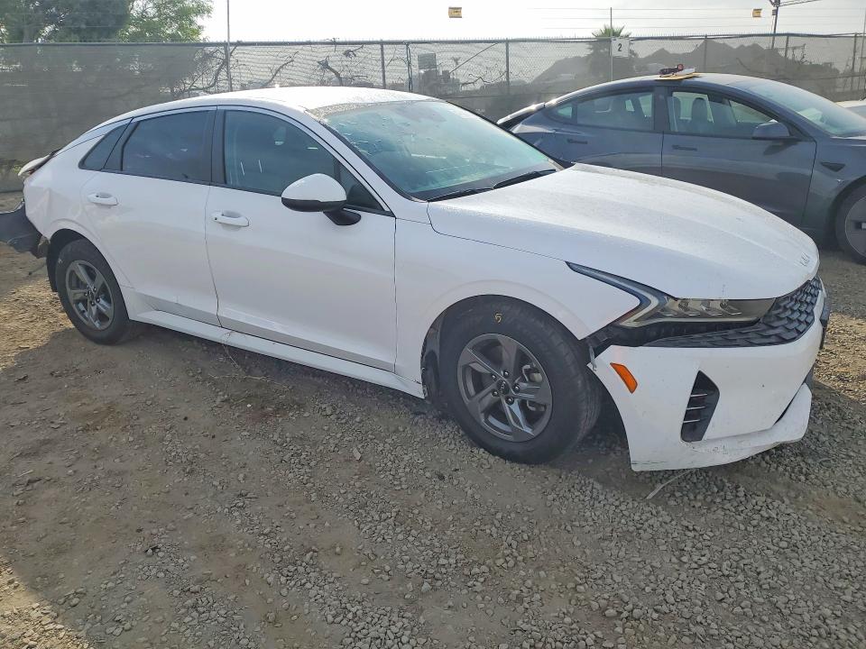 2022 Kia K5 მანქანა იყიდება აუქციონზე, vin: 5XXG14J28NG158577, აუქციონის ნომერი: 47660516