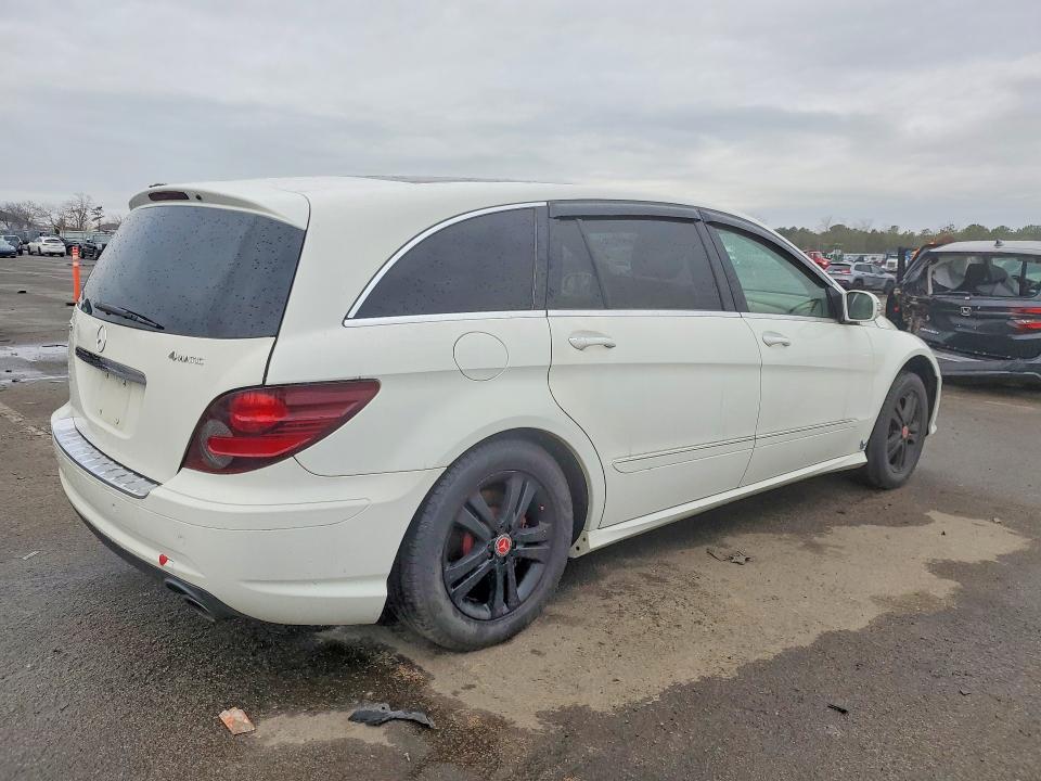 45832526 :رقم المزاد ، 4JGCB65E39A089564 vin ، 2009 Mercedes-benz R مزاد بيع