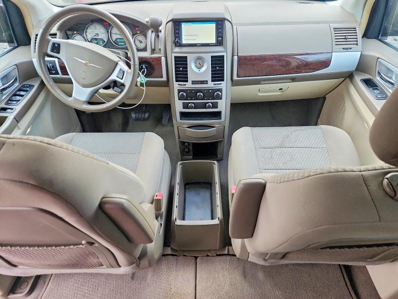 46673726 :رقم المزاد ، 2A4RR5D1XAR494852 vin ، 2010 Chrysler Town & Country مزاد بيع