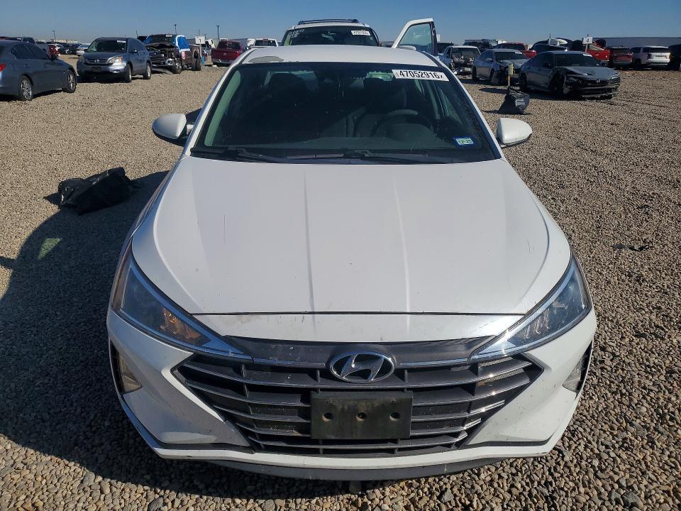47052916 :رقم المزاد ، 5NPD84LFXKH480300 vin ، 2019 Hyundai Elantra مزاد بيع